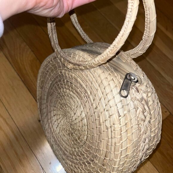 Bamboo Style Circular Handbag Purse *Brand NEW* - Picture 6 of 7